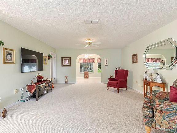 4th image of 17659 SE 102nd Cir