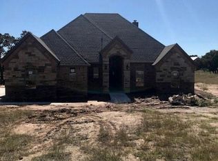 247 Sugartree Cir, Lipan, TX 76462