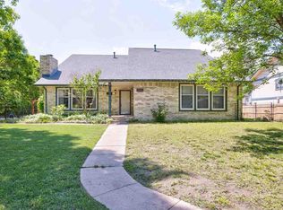 1119 E Redwood Rd, Derby, KS 67037