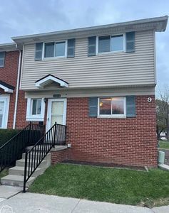 25834 Jeanette Ct, Roseville, MI, 48066