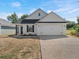 504 Cleveland Ave, Mcgregor, TX 76657