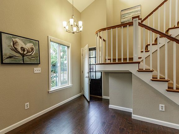 4th image of 2951 Carrington Ct