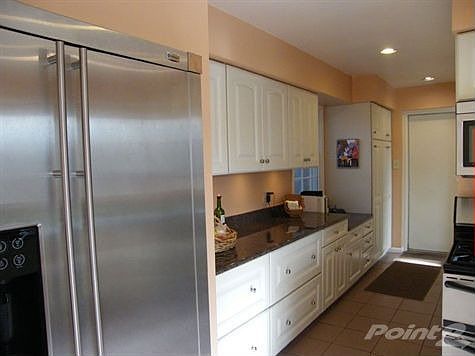 3rd image of 4451 Chamberlain Dr