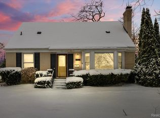 2299 W Lincoln Ave, Birmingham, MI 48009