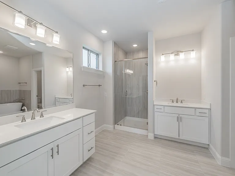 241 Gardenia Dr — Photo 42
