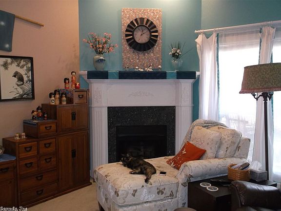 3rd image of 766 Jamestown Cir