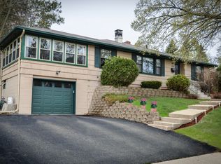 1352 Texas Ave S, Saint Louis Park, MN 55426