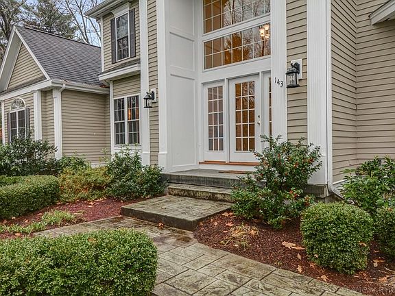 3rd image of 143 Webster Woods Ln