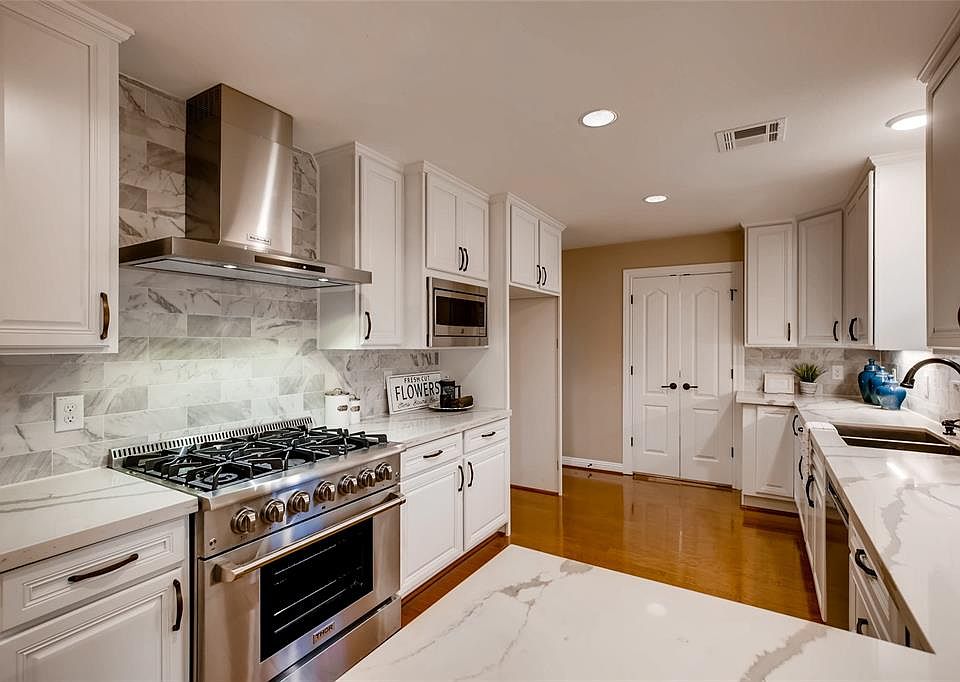 1st image of 10603 Shady River Dr