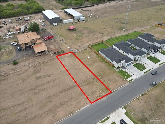 3rd image of 2909 N Alyna Ave