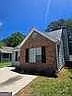 3 bed, 2.0 bath, 1184 sqft, $1,660 — Photo 2