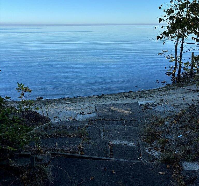 2nd image of 7688 Haines Rd
