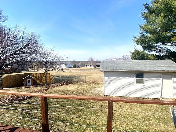 4th image of 244 Southwest Dr