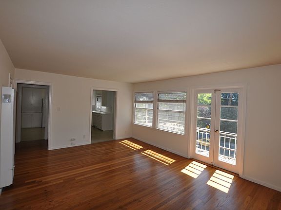 4th image of 1720 San Carlos Ave #6