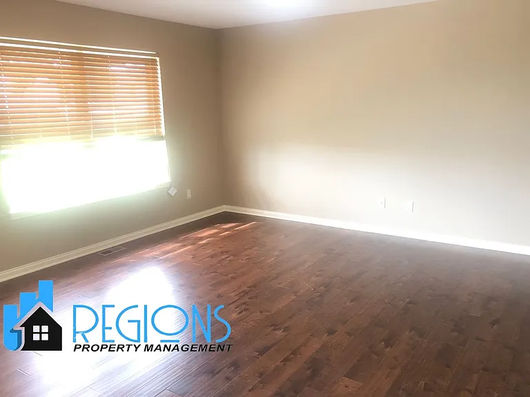 3613 Silverado Trl — Photo 14