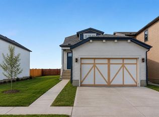 107 W Bartlett Row SE, Calgary, AB T3M2N8