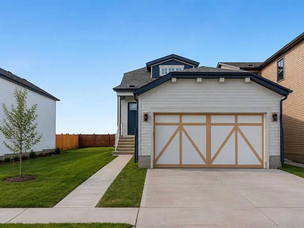 107 W Bartlett Row SE, Calgary, AB T3M 2N8