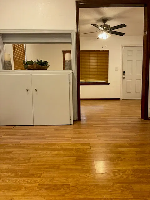 2 bed, 1000 sqft, $1,000 — Photo 2