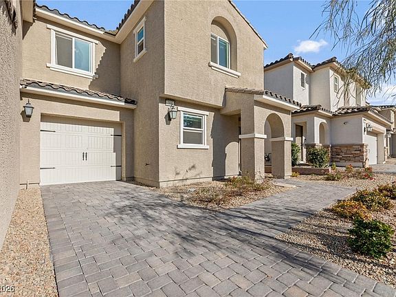 2nd image of 308 Quail Finch Dr