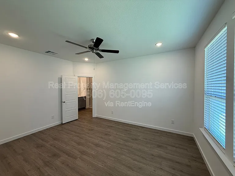2902 134th St — Photo 6