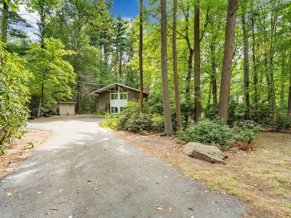 19 Algonquin Rd, Canton, MA 02021