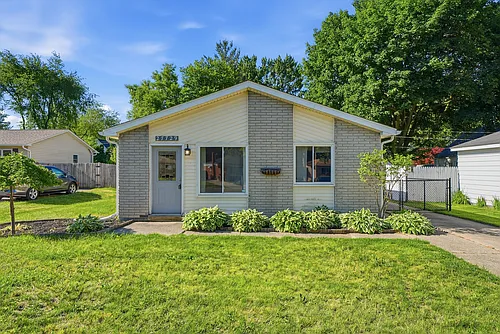 27729 Shiawassee Rd Photo 1