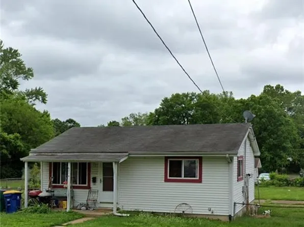 214 E Sand St, Pacific, MO 63069