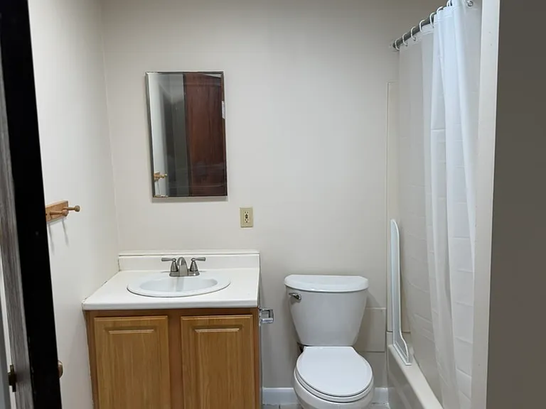 39 William St #204 — Photo 2