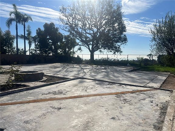 5th image of 1055 Las Pulgas Rd Lot 32