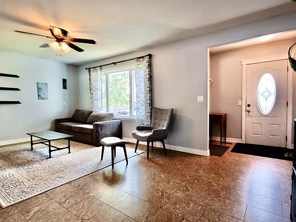 3rd image of 408 S 2nd Ave E