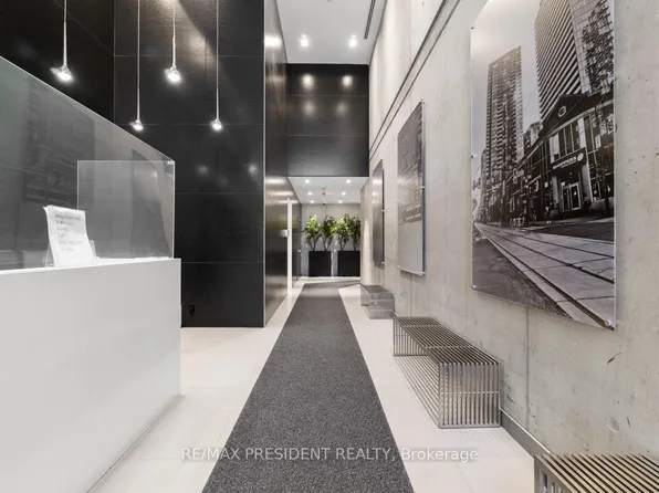 11 Charlotte St #2901, Toronto, ON M5V 0M6