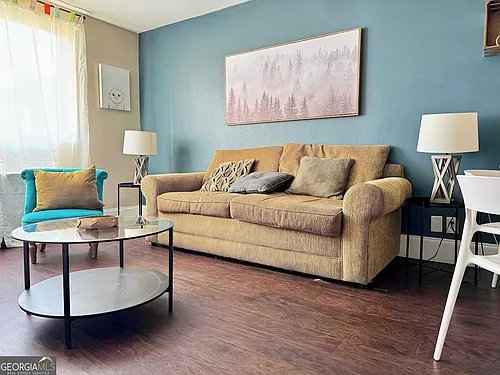 215 Piedmont Ave NE #404 Photo 1 215 Piedmont Ave NE #404 Photo 1