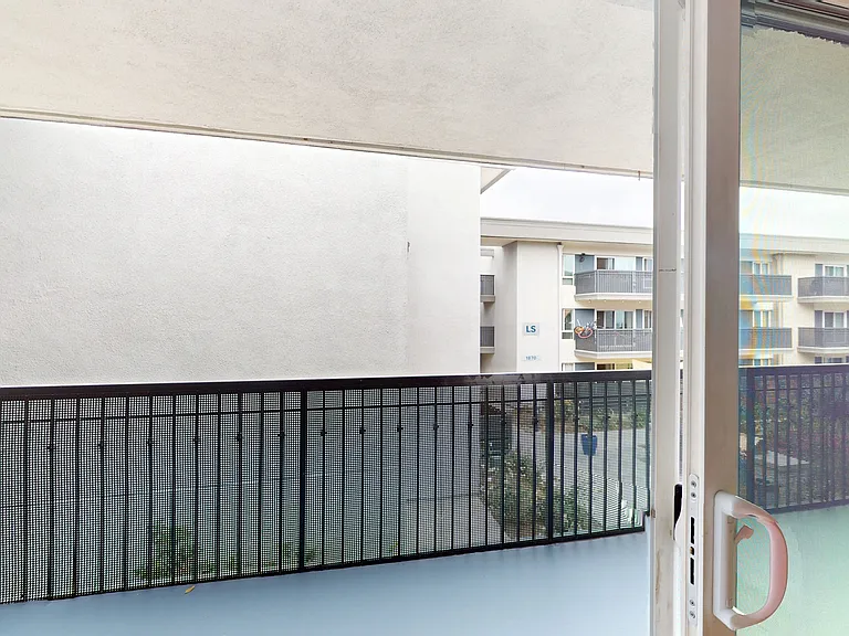 Eight 80 Newport Beach — Photo 190
