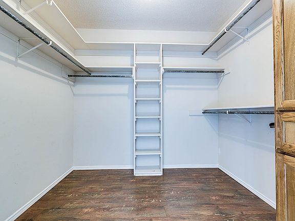 3rd image of 4426 Grayburg Dr