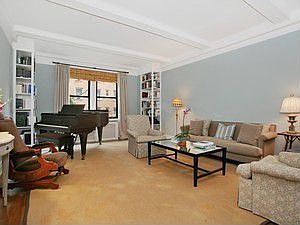 1st image of 120 W 70th St APT 5B