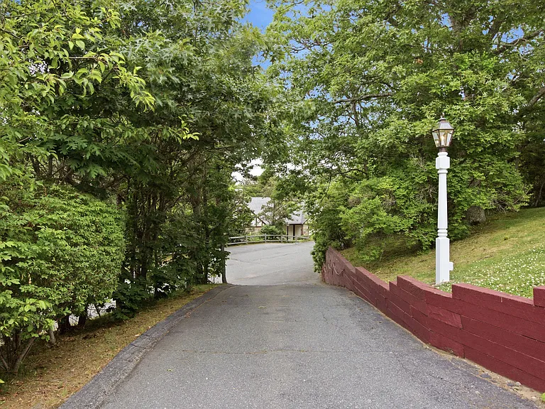 207 Horizon Dr — Photo 9