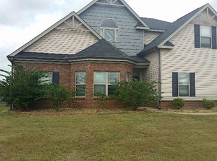 33 Moss Oak Dr, Fort Mitchell, AL 36856