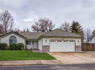 712 Lynn Ln, Central Pt, OR 97502