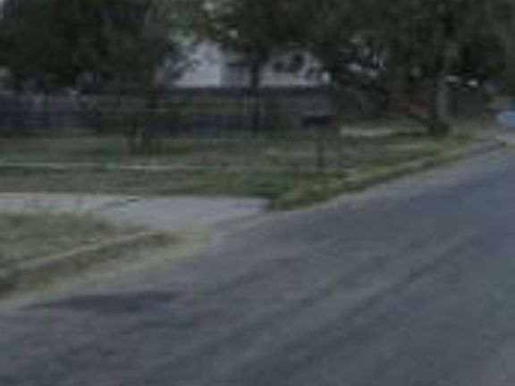 Exterior Neighborhood (street photo)