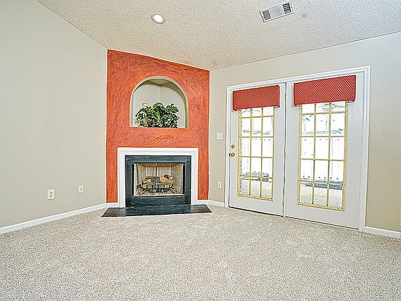 2nd image of 109 Saint Barts Ct