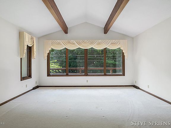 4th image of 1533 Tremont Blvd NW