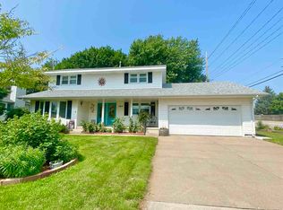 3814 11th Ave, Kearney, NE 68845