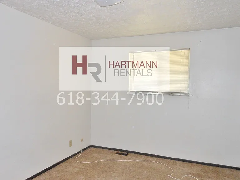 809 Patty Dr — Photo 5