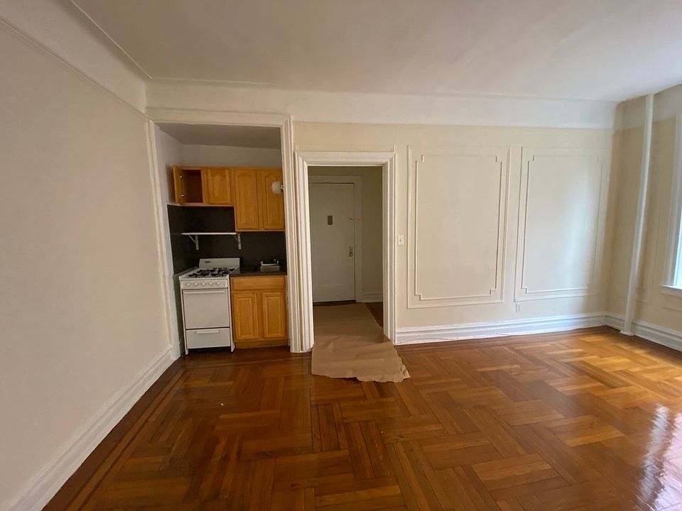 2nd image of 83-43 118th St #111