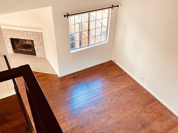 Living room with high ceiling