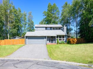 17743 Kiloana Cir, Eagle River, AK 99577