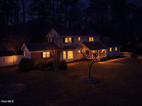 5th image of 11300 Edinburgh Drive