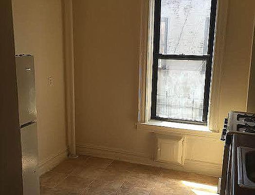 3rd image of 1291 Eastern Pkwy APT 4C