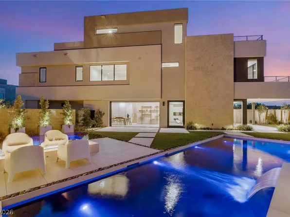 4022 Heron Fairway Dr, Las Vegas, NV 89141
