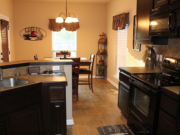 3rd image of 179 Imperial Saint Landry Ave